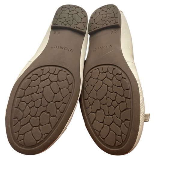 NWT Vionic‎ Cream Women's Flats with Bow Detail size 6 - Picture 11 of 14